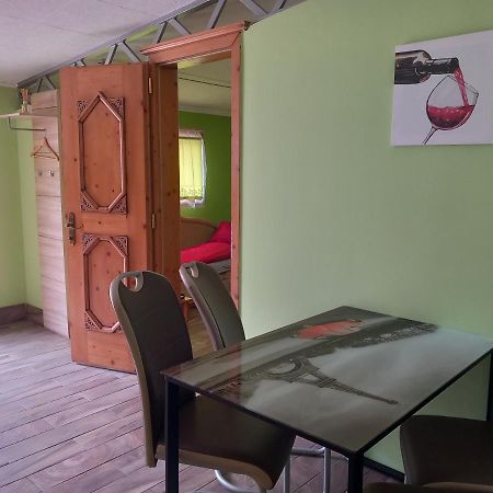 LAURA APARTMAN 3 személyes infraszaunával Nagykanizsa Esterno foto