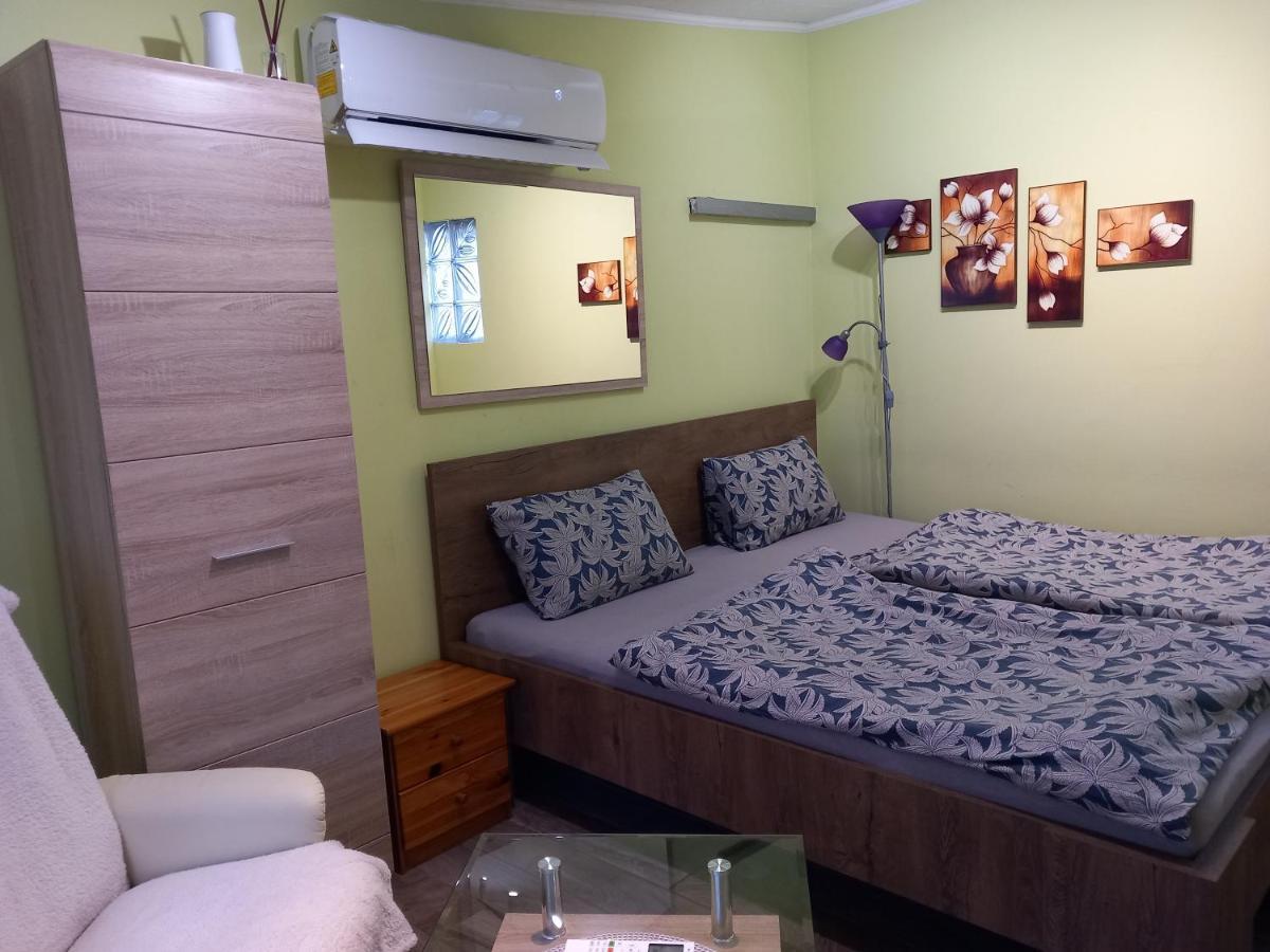 LAURA APARTMAN 3 személyes infraszaunával Nagykanizsa Esterno foto