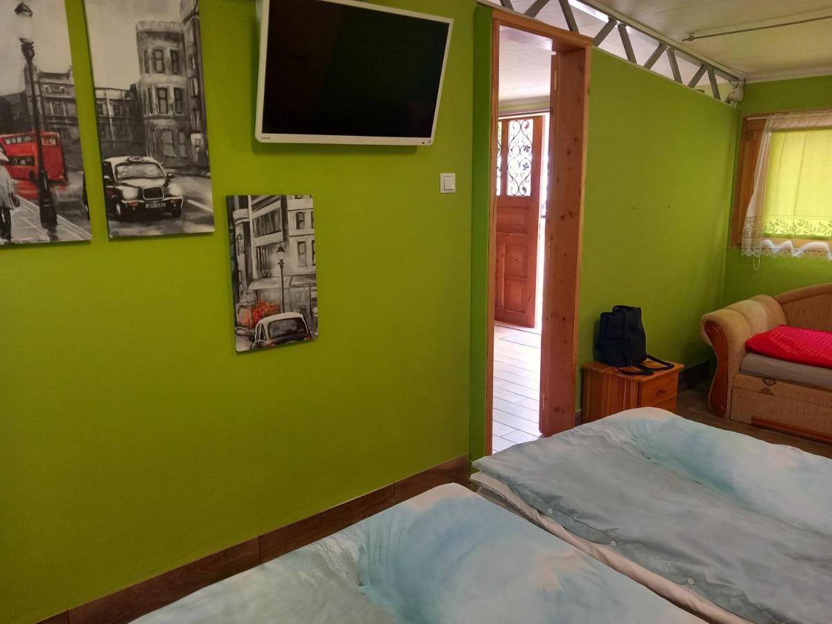 LAURA APARTMAN 3 személyes infraszaunával Nagykanizsa Esterno foto