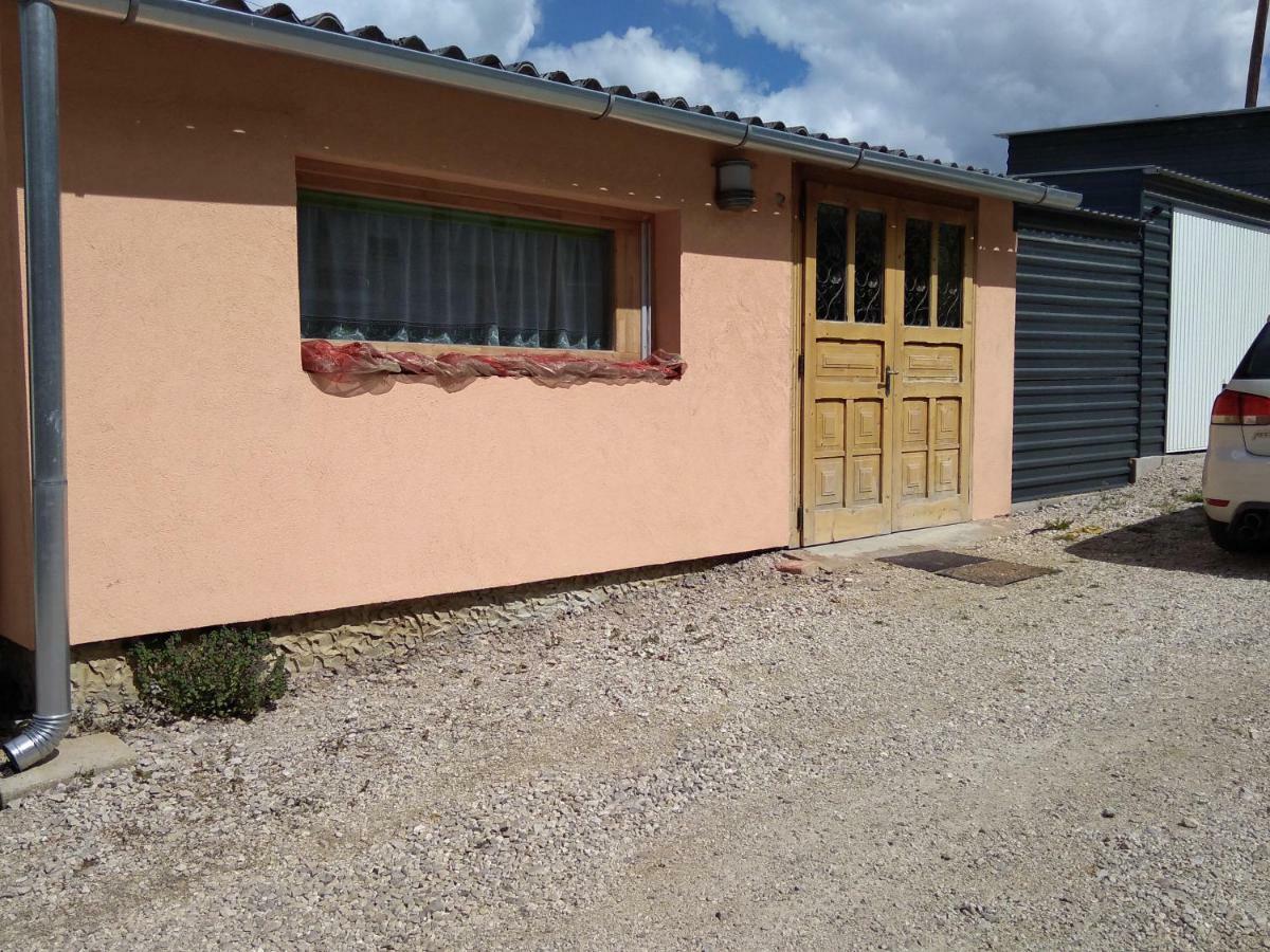 LAURA APARTMAN 3 személyes infraszaunával Nagykanizsa Esterno foto